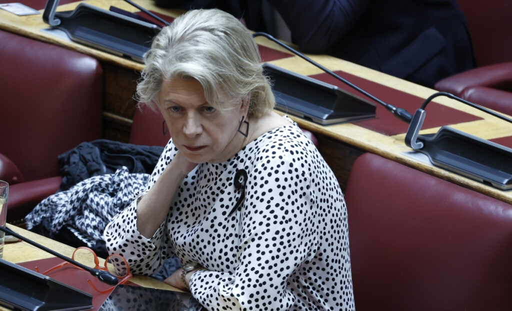 ΣΥΡΙΖΑ: Παραιτήθηκε η Ακρίτα – Δεν την έκανε δεκτή ο Παππάς