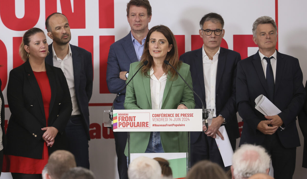 Γαλλία: Η Αριστερά μπορεί να δώσει τη χαριστική βολή στον Μακρόν – Το ρίσκο με τις εκλογές