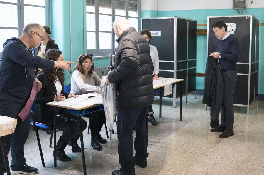 Die Welt: «Υψηλότερη η συμμετοχή στις Ευρωεκλογές σε σχέση με το 2014»