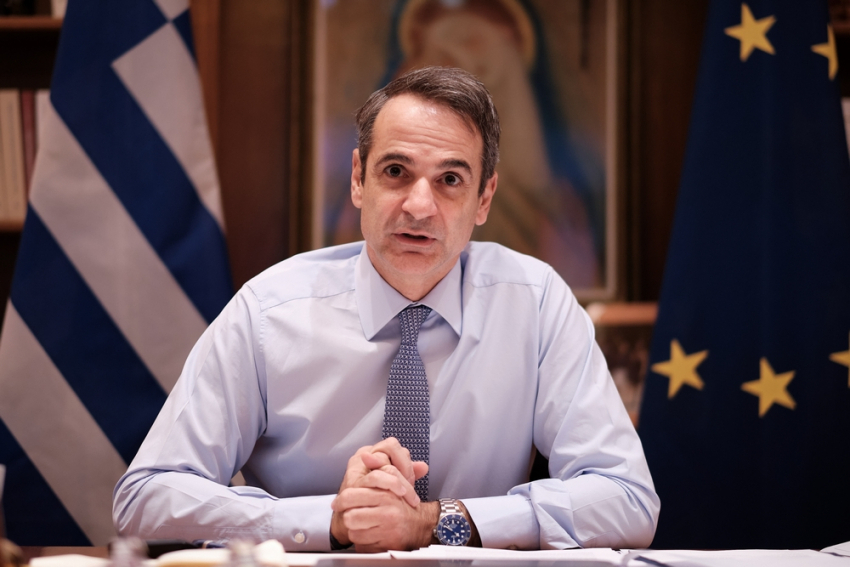Μέσω διαδικτύου τα κάλαντα στον Μητσοτάκη
