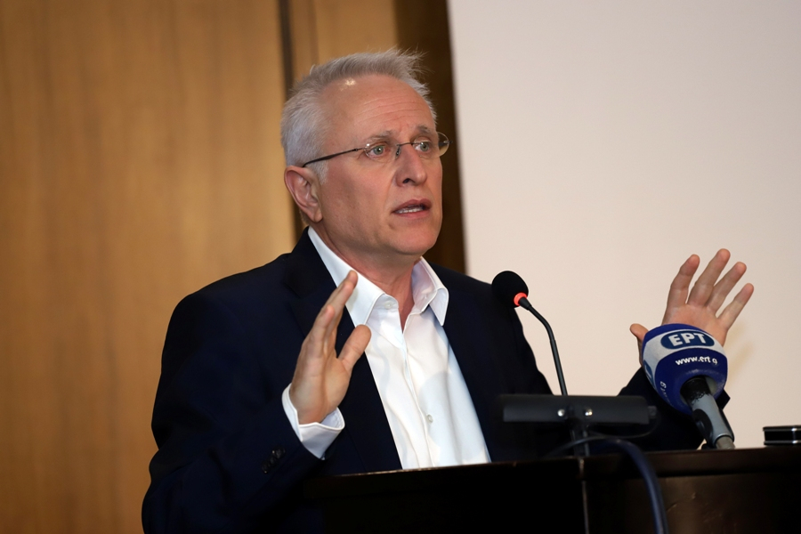 Ραγκούσης: Ερωτηματικά για την επιστροφή του διαβατηρίου στον κ. Μαρινάκη