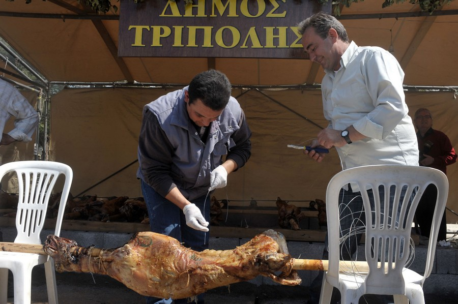 Γέμισαν σούβλες τα μέσα κοινωνικής δικτύωσης