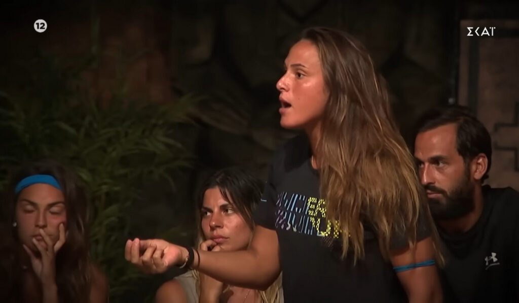 Survivor 2022: Εκτός εαυτού η Ασημίνα – «Δεν θα πιάνεις στο στόμα σου αυτό το όνομα!»