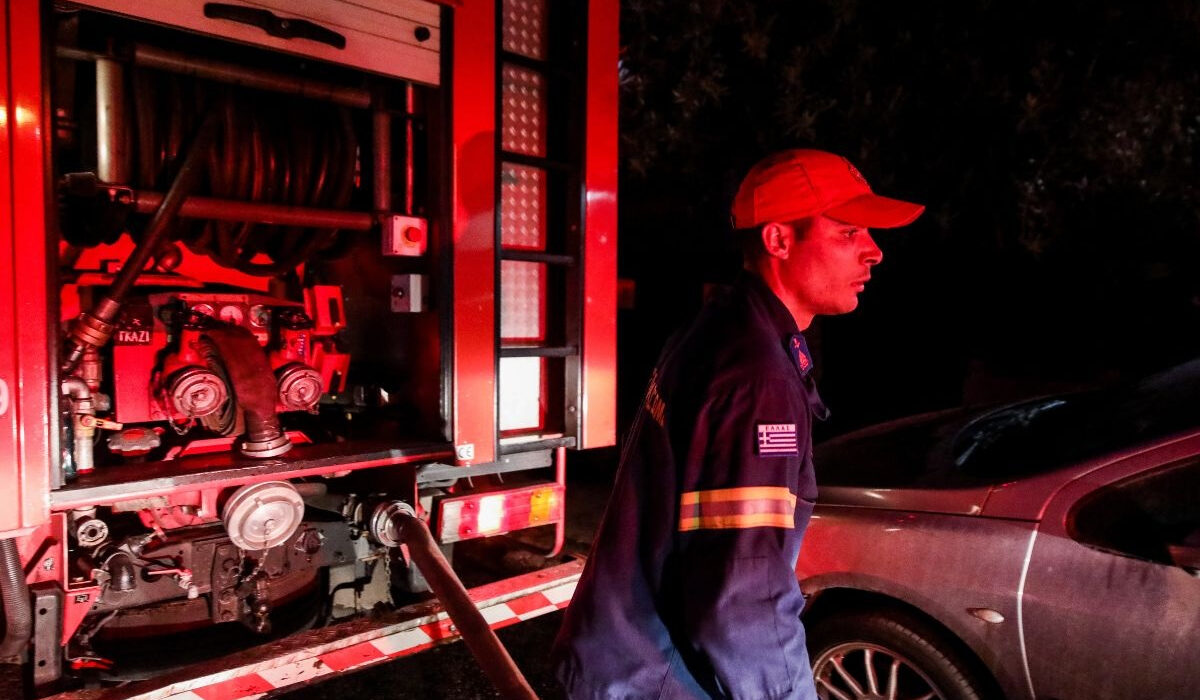 Φωτιά σε διαμέρισμα πολυκατοικίας στο Μοσχάτο