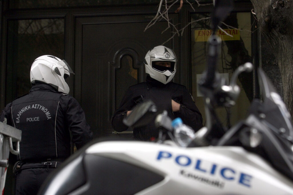 Βουλιαγμένη: Νεκρή 33χρονη Πολωνή σε πολυτελή βίλα γνωστού επιχειρηματία
