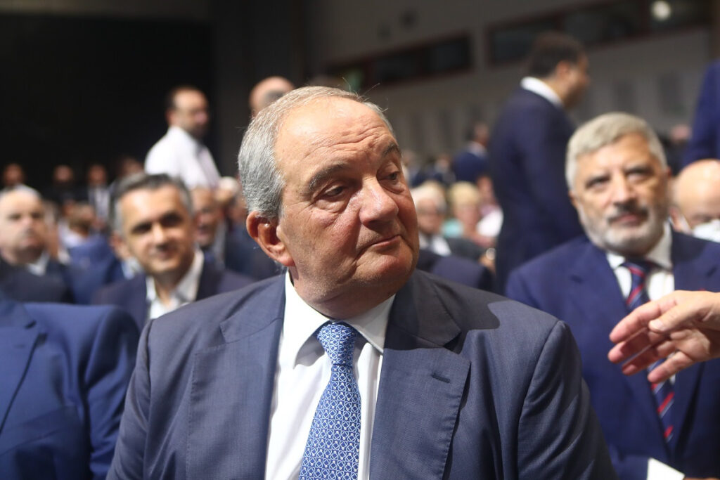 Κώστας Καραμανλής: Εγκαίνια