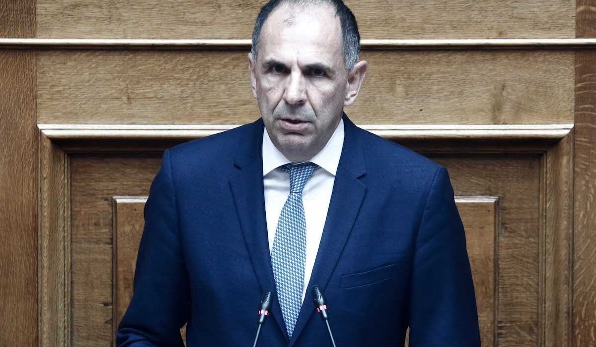 Ενημέρωση Γεραπετρίτη στα κόμματα για ελληνοτουρκικά και Κυπριακό