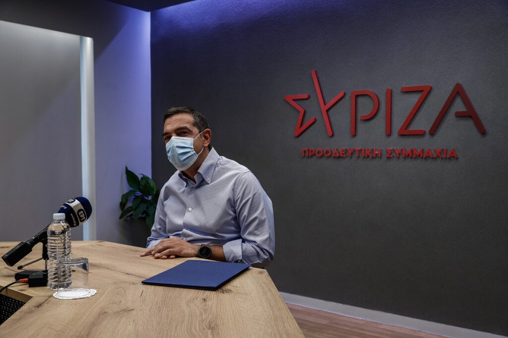 Τσίπρας: «Σφαγή» 40.000 μαθητών από Πρωθυπουργό που δεν έχει περάσει έξω από ελληνικό πανεπιστήμιο