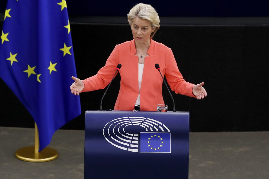 AUKUS: «Απαράδεκτος» ο τρόπος με τον οποίο αντιμετωπίστηκε η Γαλλία, δηλώνει η Ούρσουλα φον ντερ Λάιεν