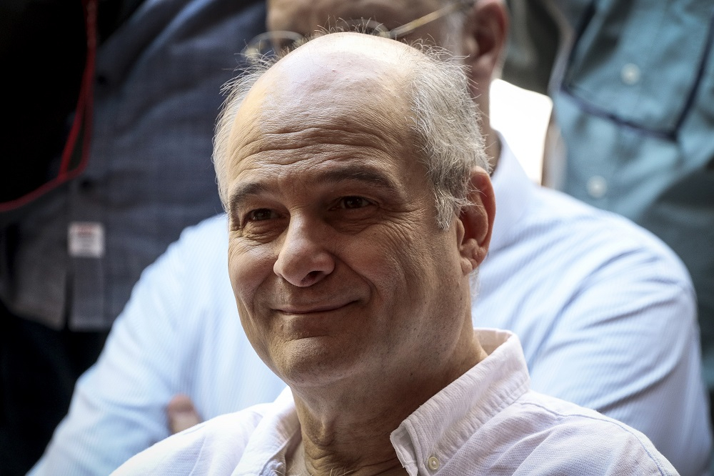 Κώστας Θωμαΐδης στο iEidiseis για τη συναυλία στο Ηρώδειο για το Θάνο Μικρούτσικο: Νοιώθουμε την παρουσία του κάθε στιγμή