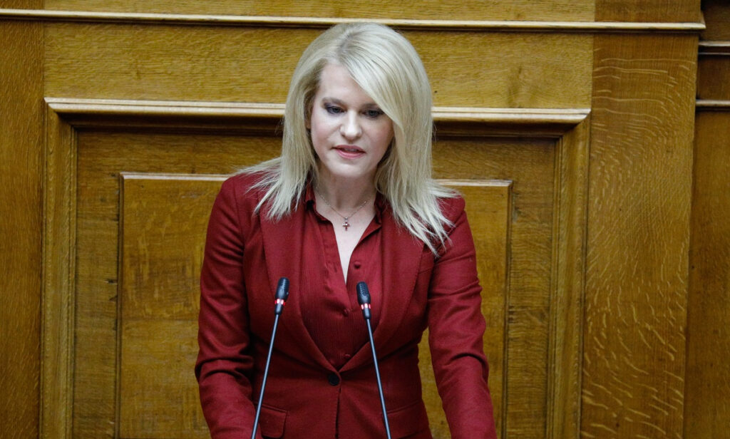 Θεοδώρα Τζάκρη: Αντικειμενική πολιτική και ποινική ευθύνη του Κυριάκου Μητσοτάκη για τις υποκλοπές
