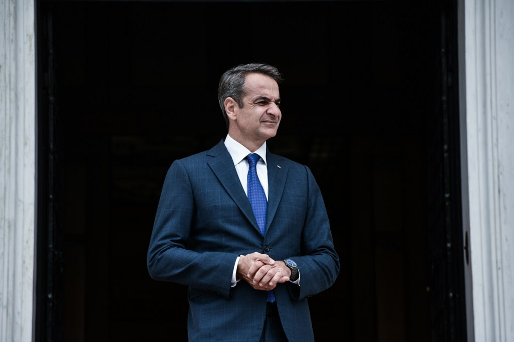 Πώς κατέληξε ο Μητσοτάκης στις 9 Απριλίου – «Ανανέωση» με Σκέρτσο και Άννα Μισέλ κυβερνητικούς εκπροσώπους
