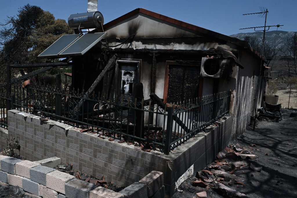 Ανακοινώθηκαν 13 μέτρα στήριξης για τους πυρόπληκτους – Επιδοτήσεις και αποζημιώσεις