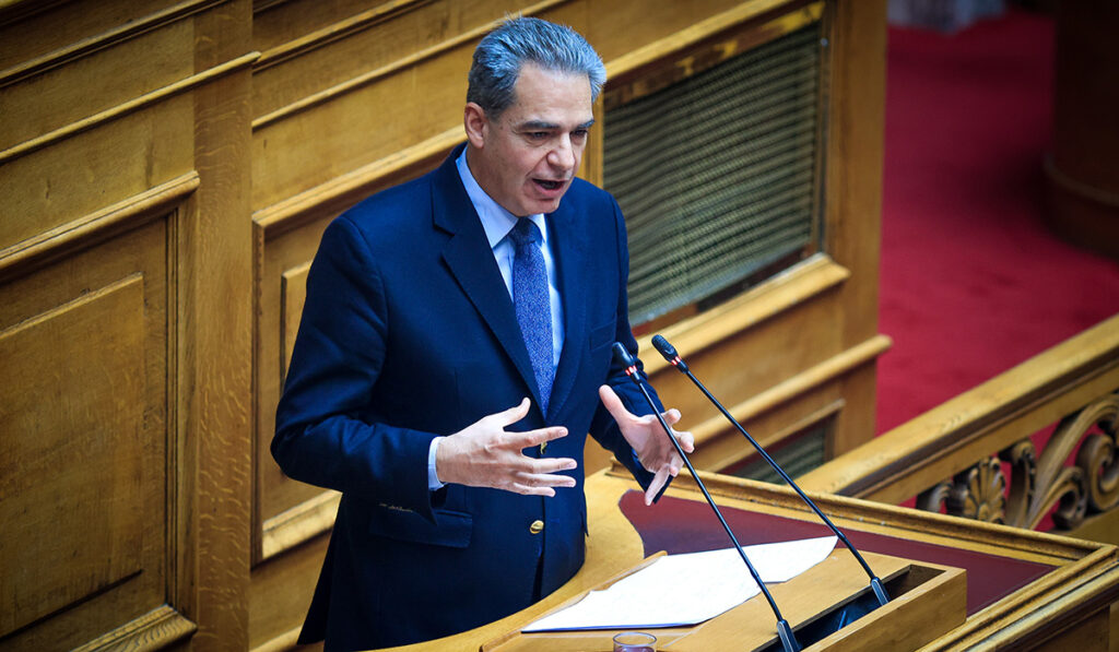 Ο Συρίγος προτείνει αστυνομική έφοδο στο νοσοκομείο Αλεξανδρούπολης για να «σπάσει» η κατάληψη των φοιτητών ιατρικής