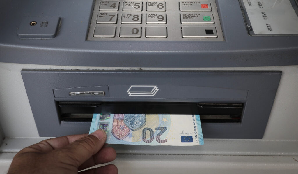 ΟΠΕΚΑ: Νωρίτερα η πληρωμή για 17 επιδόματα – Η ημερομηνία