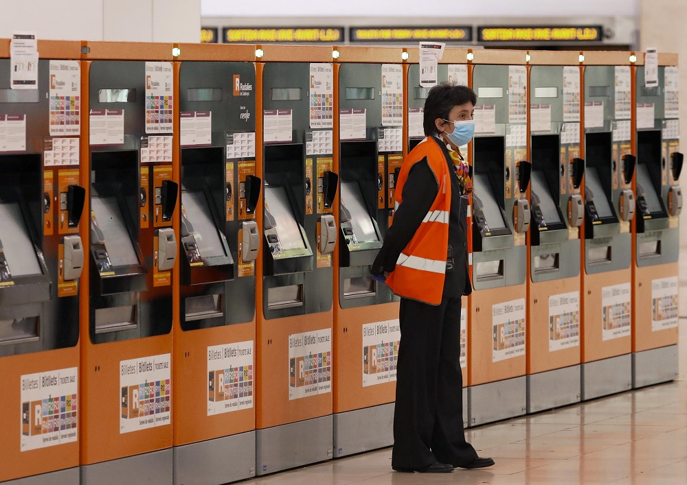 Ισπανία: Η κυβέρνηση προσφέρει 200 δισ ευρώ για τον κορονοϊό