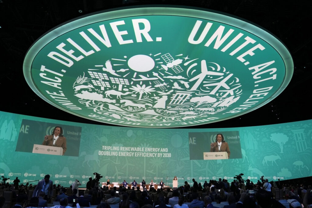 COP28: 117 χώρες συμφώνησαν να τριπλασιάσουν την παγκόσμια ικανότητα ΑΠΕ έως το 2030