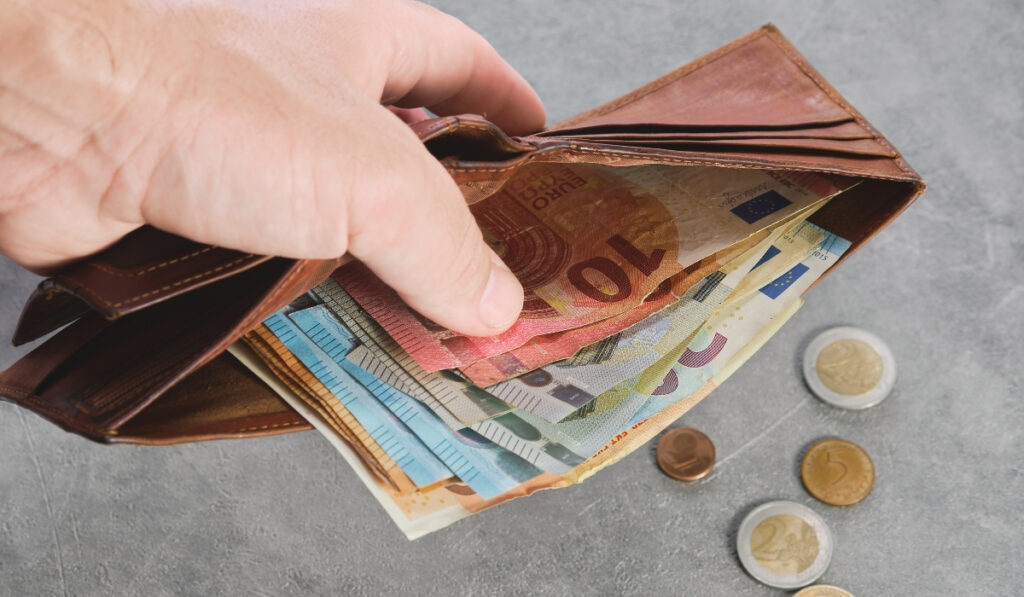 Αυξάνεται στα 200 ευρώ το επίδομα επικίνδυνης και ανθυγιεινής εργασίας – Οι δικαιούχοι
