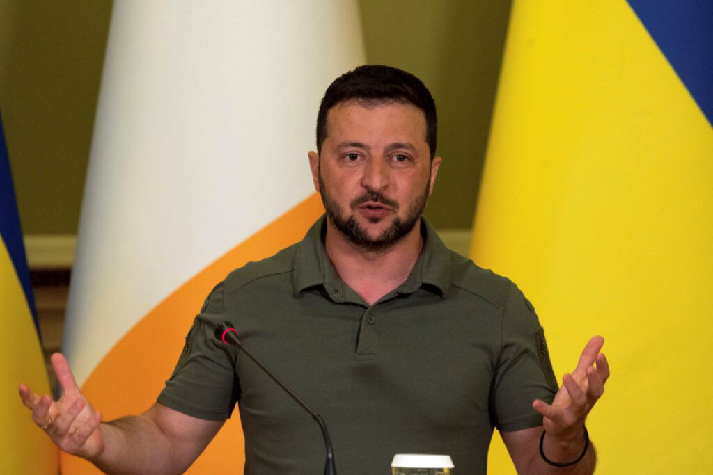 «Παράθυρο» Ζελένσκι για διαπραγμάτευση με Ρωσία: Υπέρ «πολιτικής λύσης» για την Κριμαία