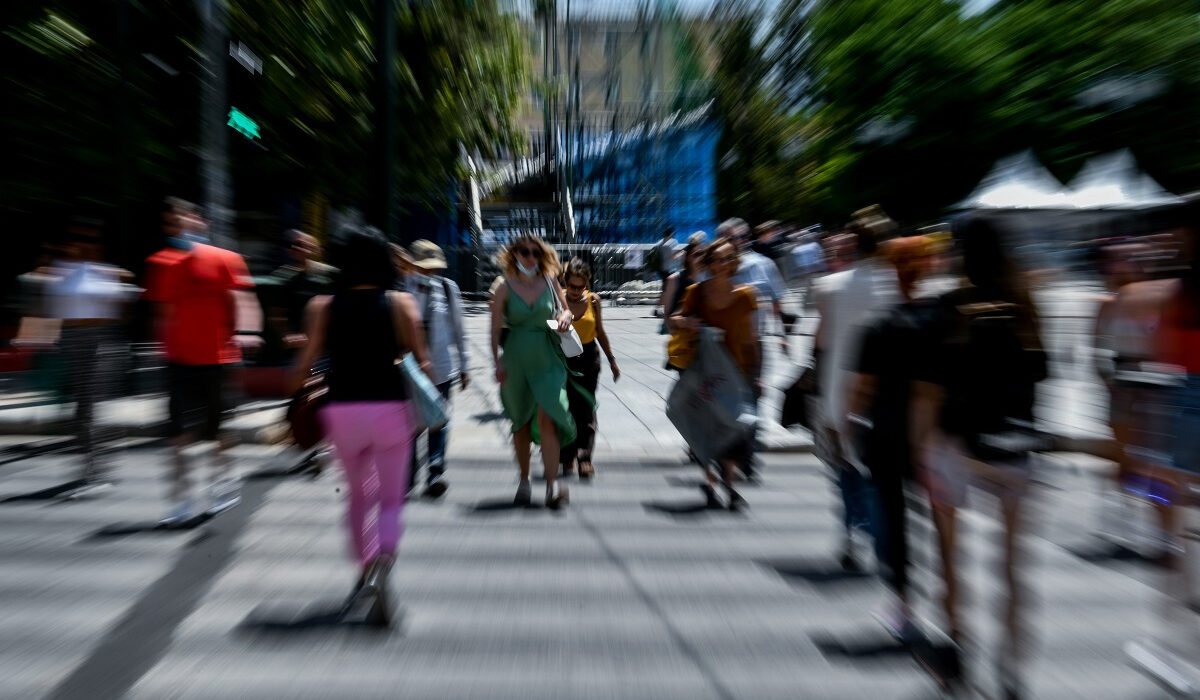 Ποιοι μακροχρόνια άνεργοι θα πάρουν 250 ευρώ επιταγή ακρίβειας
