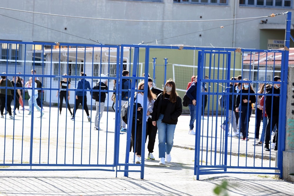 Οι νέες εξελίξεις για το άνοιγμα σχολείων – καταστημάτων την 1η Μαρτίου