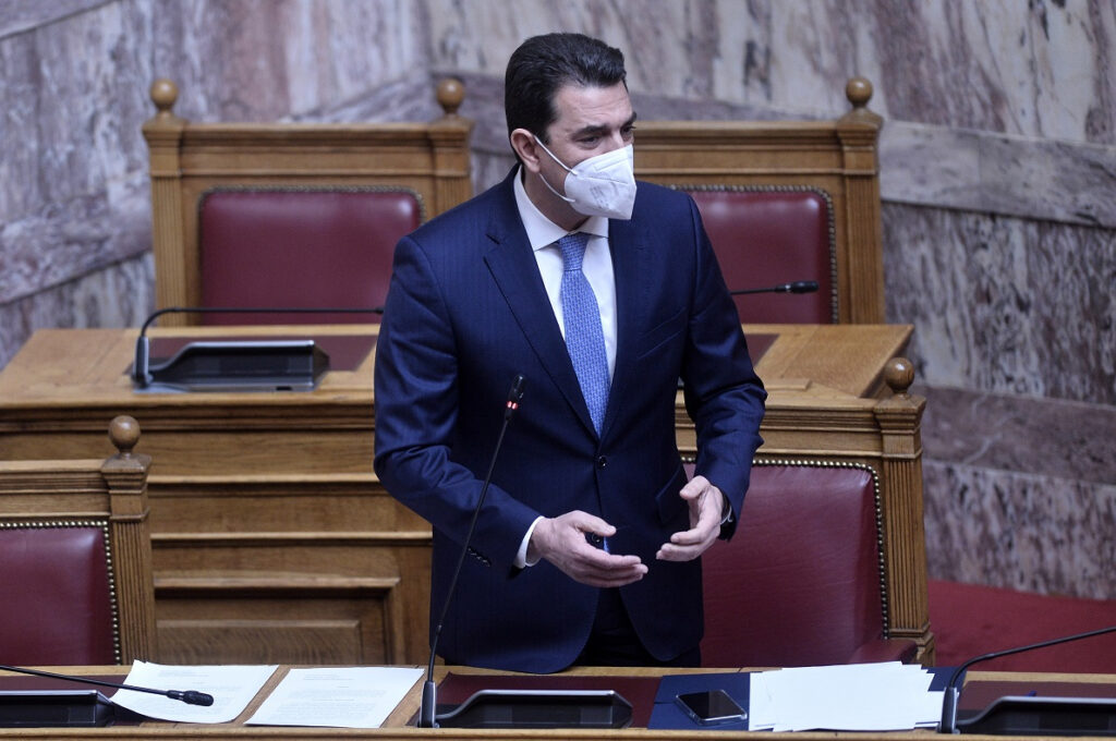 Σκρέκας: Να κλείνετε τον θερμοσίφωνα, μην αφήνετε το φως αναμμένο