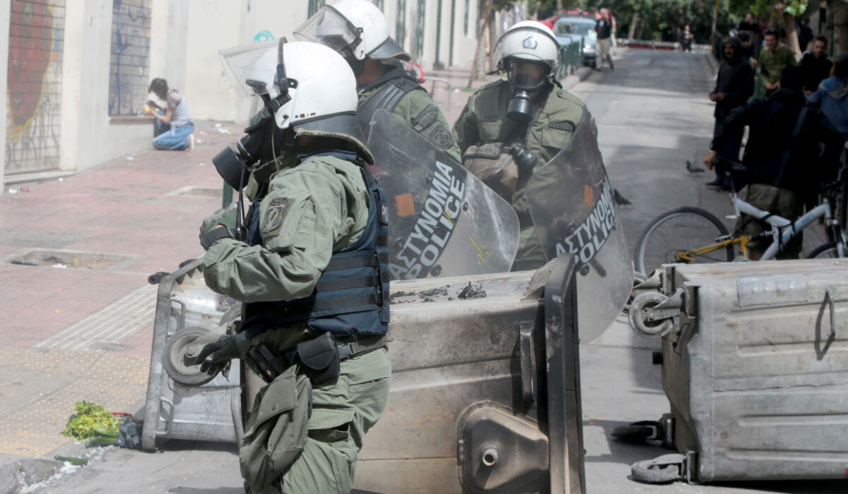 Έκλεισε η Πατησίων λόγω επεισοδίων