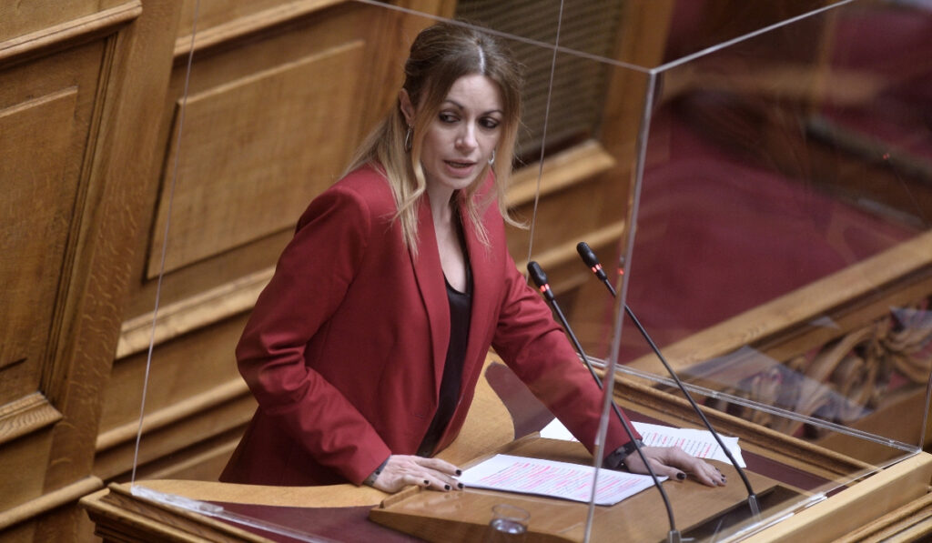 Ανεξαρτοποιήθηκε από το ΜέΡΑ 25 η Αγγελική Αδαμοπούλου – Τι δήλωσε ο Γιάνης Βαρουφάκης