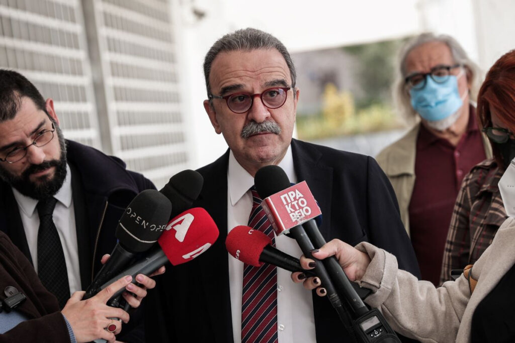 Μαντζουράνης: Το… θαύμα των δημοσκοπήσεων