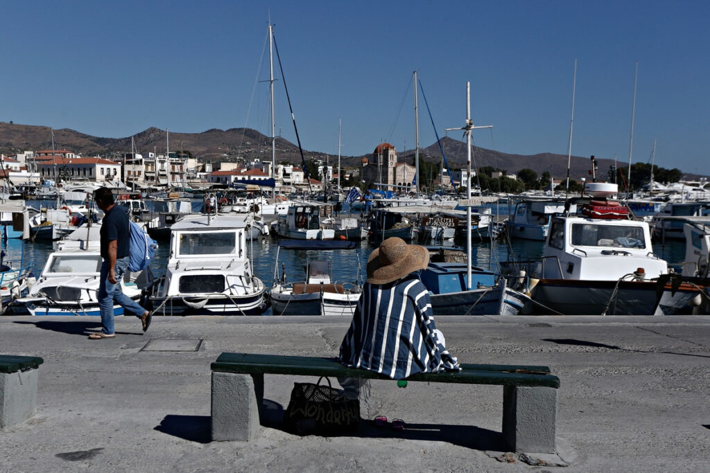«Πανάκριβές μου Κυκλάδες»: Οι περισσότεροι αρκέστηκαν στον Αργοσαρωνικό το τριήμερο