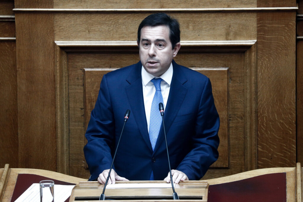 Τον Σεπτέμβριο έρχονται οι νέες ταυτότητες – Σε μέγεθος πιστωτικής κάρτας