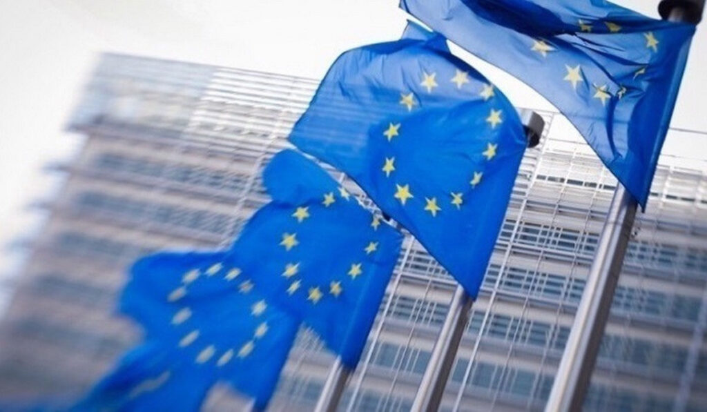 Ενήμερη η Κομισιόν για τις καταγγελίες παρακολούθησης στην Ελλάδα