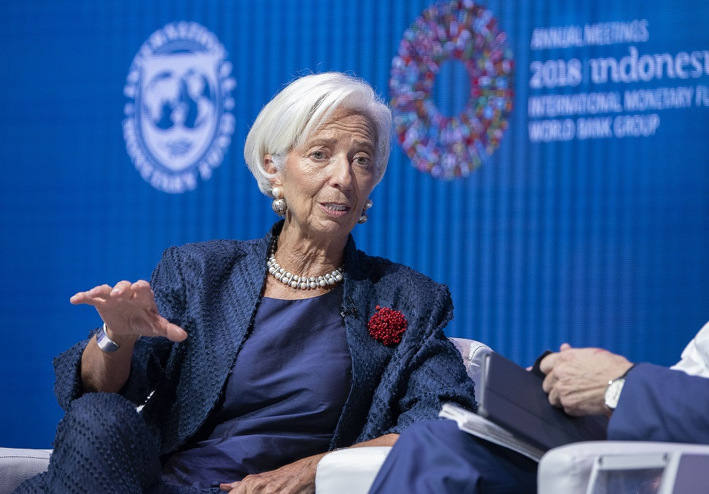 Λαγκάρντ: Ύφεση 8,7% έως 12,6% – Η οικονομία «έπιασε πάτο»