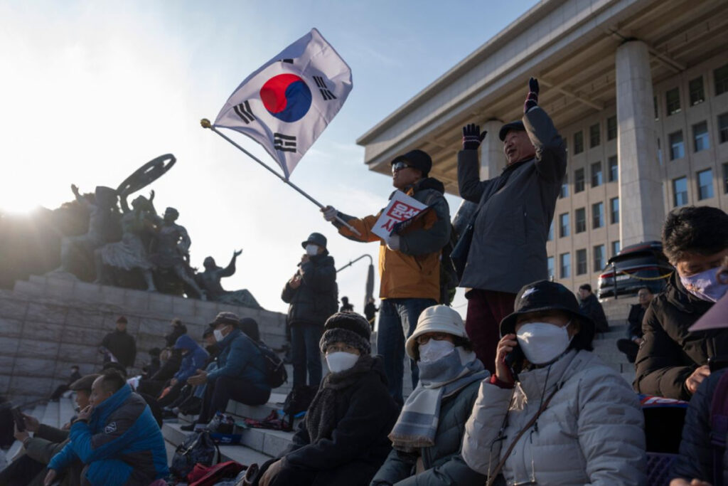 Οι 6 ώρες που προκάλεσαν αναταραχή στη Νότια Κορέα: Ο στρατιωτικός νόμος, ο πανικός και η επόμενη μέρα