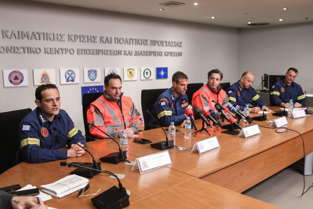Οι στιγμές που σημάδεψαν τους διασώστες της ΕΜΑΚ: «Η Αϊρίν μάς άφησε δύο φορές»