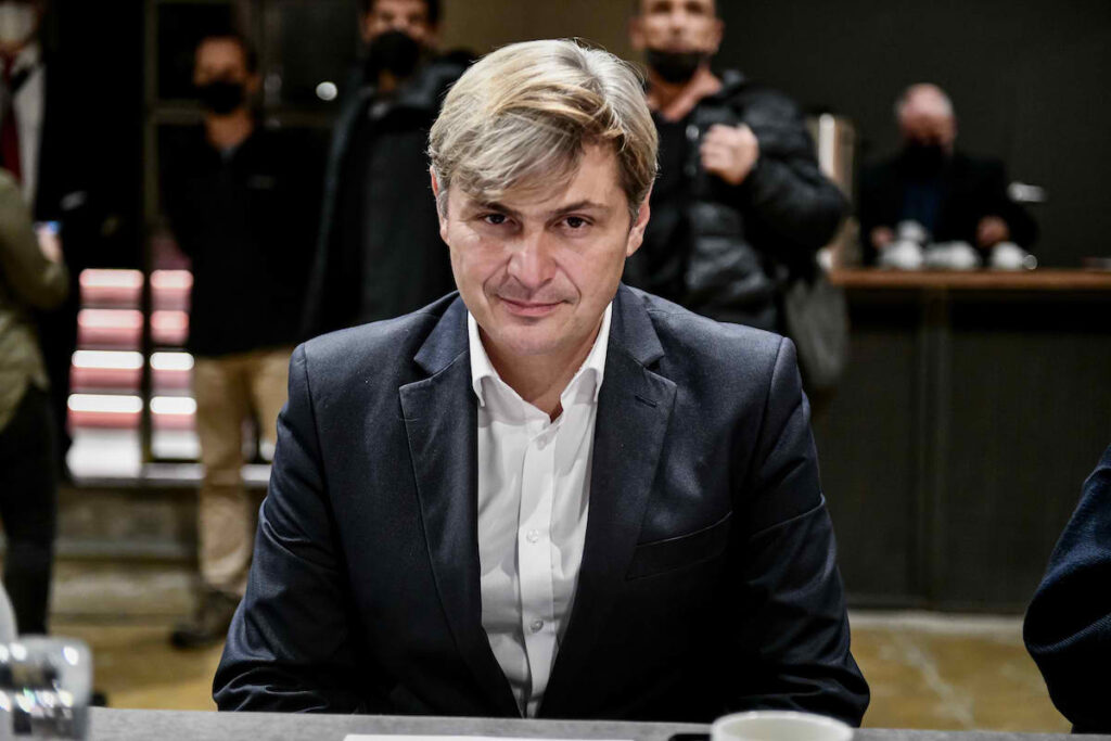 Υποψήφιος στην Κεφαλονιά ο Νίκος Φαραντούρης
