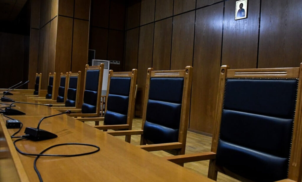 Ρολά κατεβάζουν τα δικαστήρια – Αποχή αποφάσισαν οι δικηγόροι στις 23/24-1