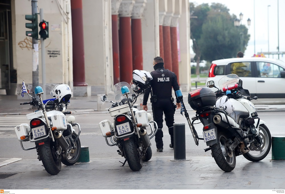 Γρηγορόπουλος: Σε ισχύ η απαγόρευση των συναθροίσεων άνω των τεσσάρων ατόμων