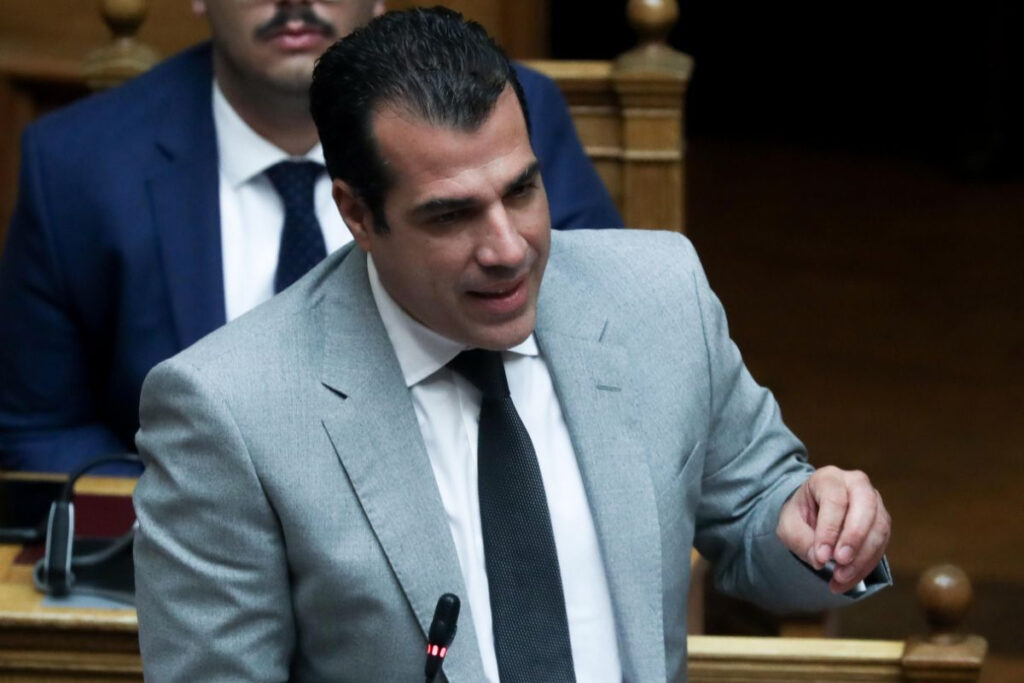 Πλεύρης: Η αναστολή του ανεμβολίαστου προσωπικού του ΕΣΥ θα επανεξεταστεί στο τέλος του έτους