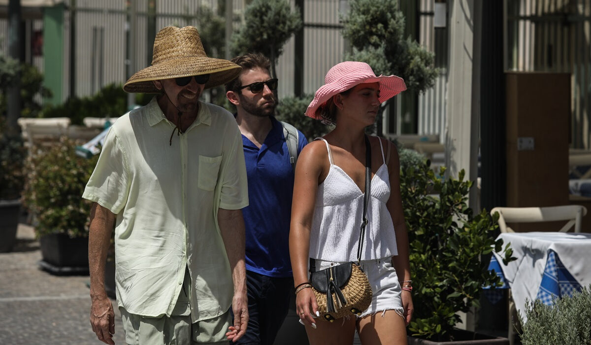 Θερμική εξάντληση: Τα συμπτώματα και πώς να την αντιμετωπίσετε