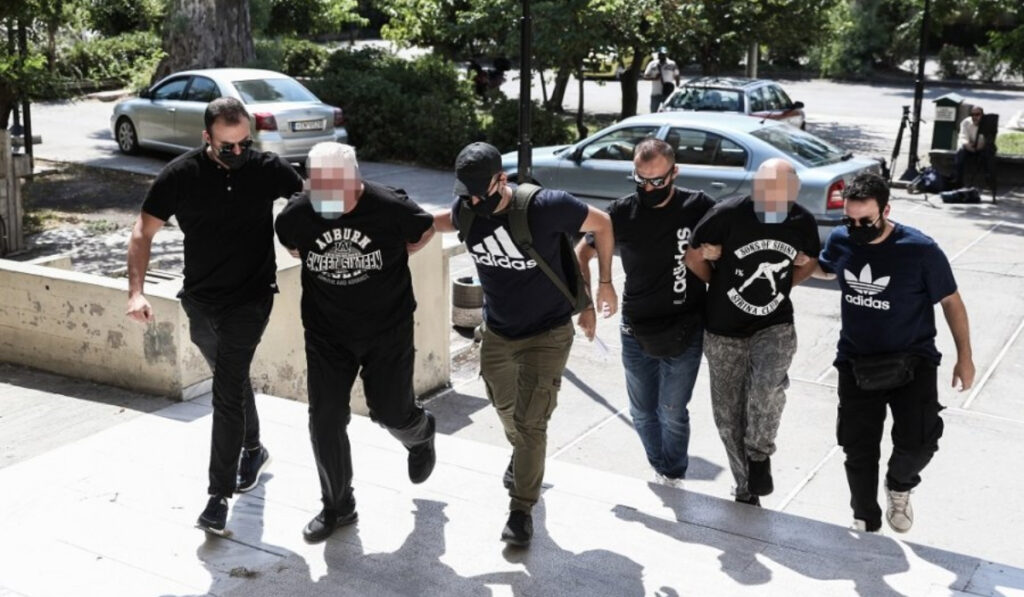 Ηλιούπολη: «Είχα υποψίες αλλά έκανα τον βλάκα», λέει ο πατέρας της 19χρονης