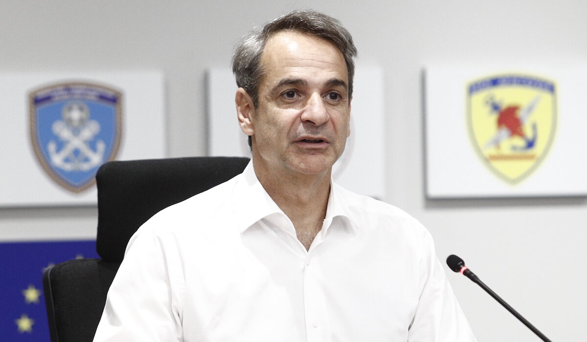 Στο στρατιωτικό αεροδρόμιο Ελευσίνας ο Μητσοτάκης