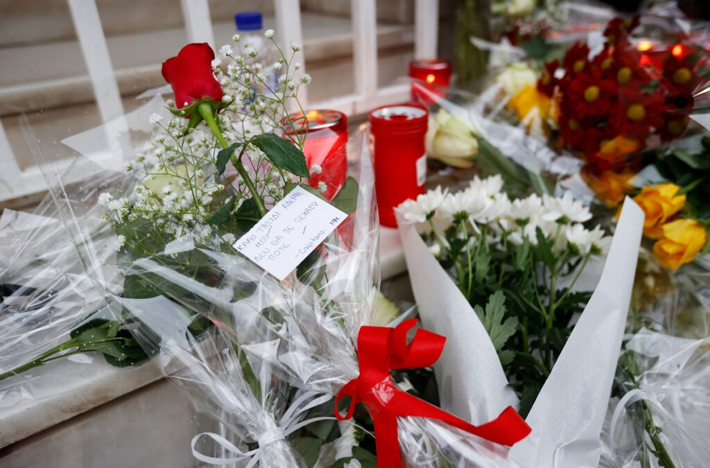 «Μέχρι το βράδυ θα έχει τελειώσει»: Αισιόδοξη η ΕΛ.ΑΣ. ότι αγγίζουν τον δολοφόνο με το δρεπάνι