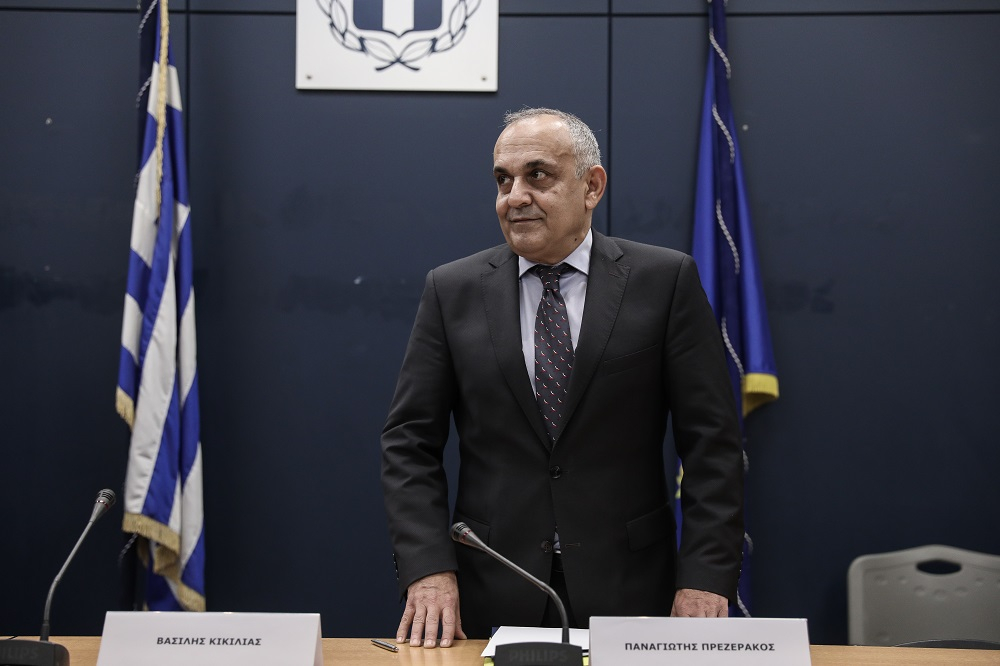 Πρεζεράκος: Θα κάνουμε διαφορετικά Χριστούγεννα φέτος – «Φως στο τούνελ» ο εμβολιασμός