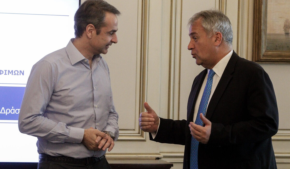 To Μαξίμου φοβάται το «ντόμινο Βορίδη»