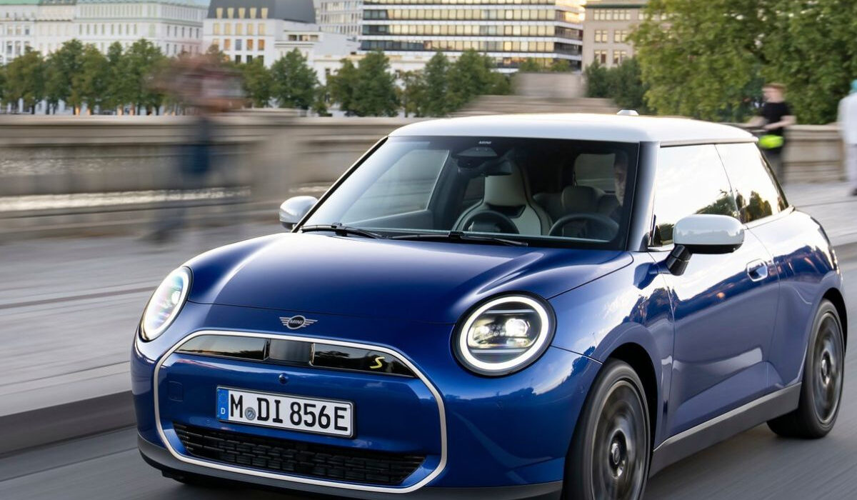 Δοκιμάζουμε το νέο MINI Cooper SE – Αυθεντικό και ηλεκτροκίνητο