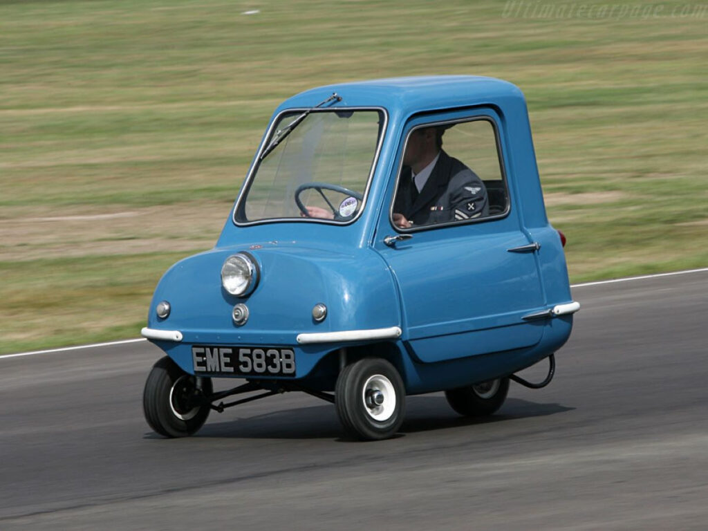 Peel P50: Συναρμολογήστε μόνοι σας το μικρότερο αυτοκίνητο στον κόσμο