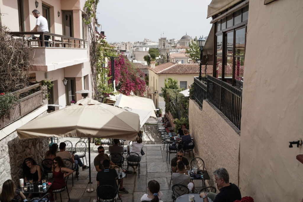Η μεγάλη ανατροπή με τα μέτρα για ανεμβολίαστους – Έρχονται αλλαγές