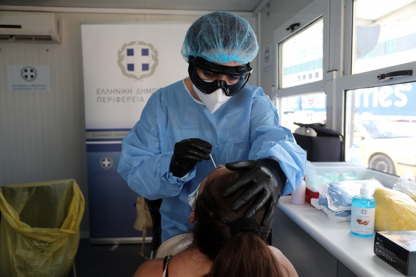 Κρούσματα σήμερα 21/10: Εφιάλτης με 865 – Η ανακοίνωση του ΕΟΔΥ