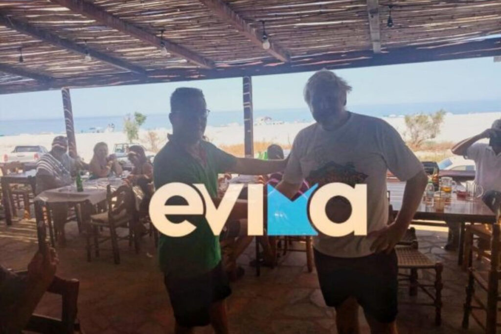 Συνεχίζει τις διακοπές του στην Εύβοια ο Μπόρις Τζόνσον: Σε ταβερνάκι για χορτόπιτα και κοντοσούβλι
